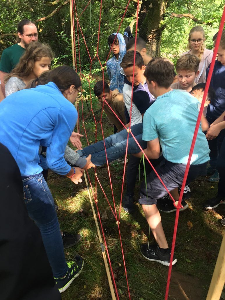 Teambuilding-Station Im Netz der Spinne